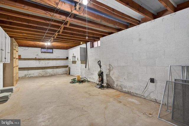 922 PENN GRANT RD, Lancaster, PA 17602