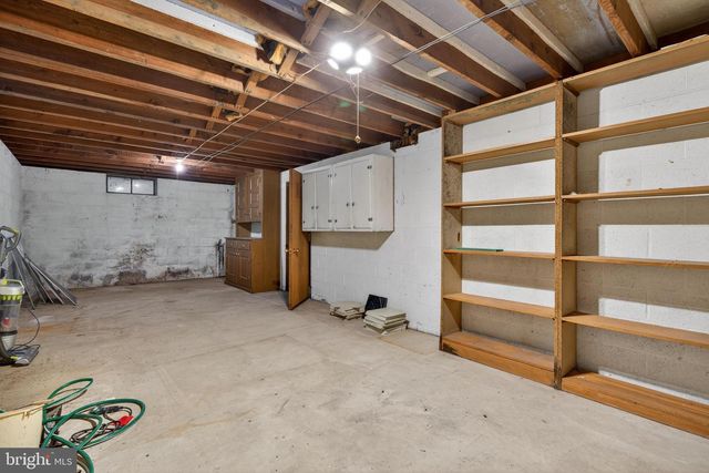 922 PENN GRANT RD, Lancaster, PA 17602