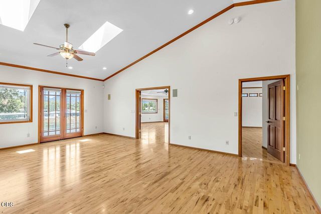1282 Shady Lane, Grants Pass, OR 97527