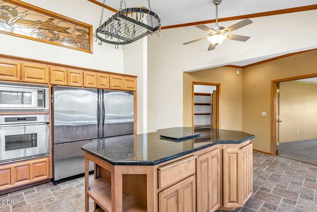 1282 Shady Lane, Grants Pass, OR 97527