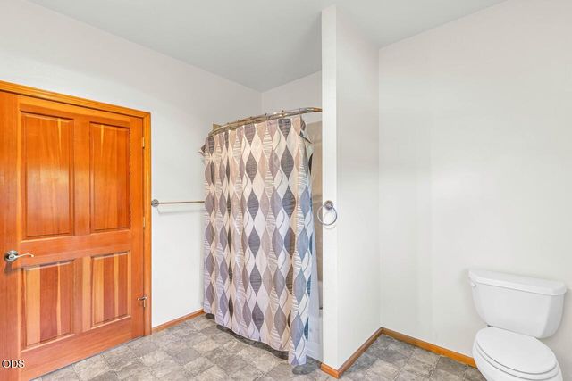 1282 Shady Lane, Grants Pass, OR 97527