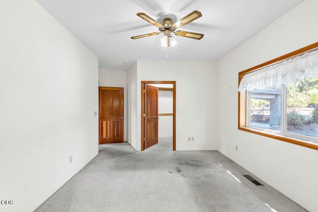 1282 Shady Lane, Grants Pass, OR 97527