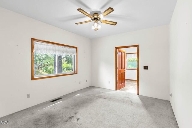1282 Shady Lane, Grants Pass, OR 97527