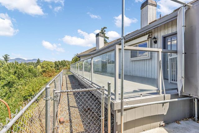 1282 Shady Lane, Grants Pass, OR 97527