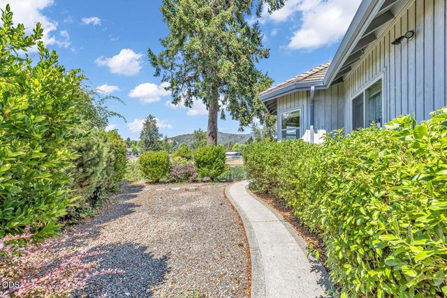 1282 Shady Lane, Grants Pass, OR 97527