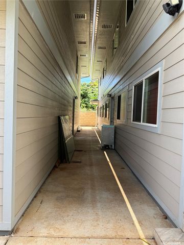 99-438 Ulune Street, Aiea, HI 96701