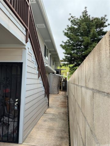 99-438 Ulune Street, Aiea, HI 96701