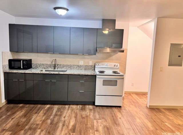 99-438 Ulune Street, Aiea, HI 96701