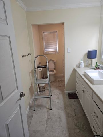 409 Dial Street, Jacksonville, TX 75766