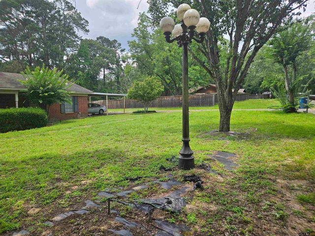409 Dial Street, Jacksonville, TX 75766