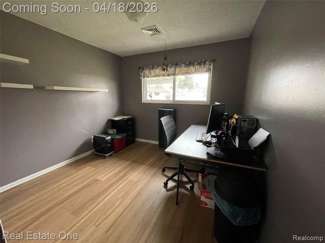 6321 Church Street, Clarkston, MI 48346