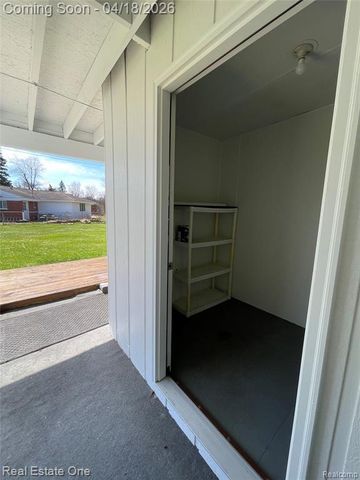 6321 Church Street, Clarkston, MI 48346