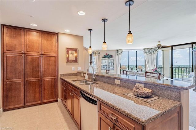 5781 Cape Harbour DR # 707, Cape Coral, FL 33914