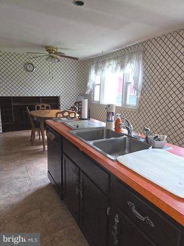 36 S TRAYMORE AVE, Warminster, PA 18974