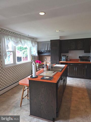 36 S TRAYMORE AVE, Warminster, PA 18974