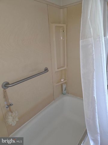 36 S TRAYMORE AVE, Warminster, PA 18974