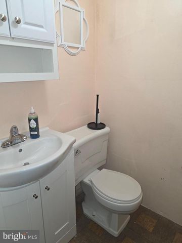 36 S TRAYMORE AVE, Warminster, PA 18974