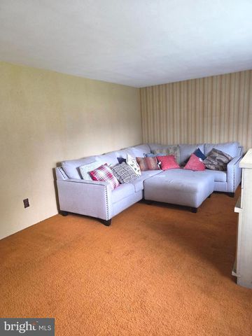 36 S TRAYMORE AVE, Warminster, PA 18974