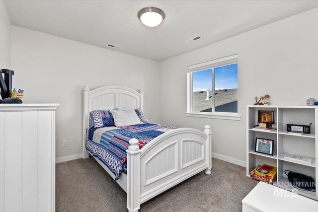 219 W Willow Dale Dr., Kuna, ID 83634