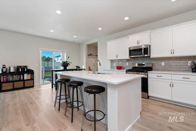 219 W Willow Dale Dr., Kuna, ID 83634