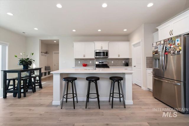 219 W Willow Dale Dr., Kuna, ID 83634