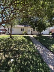 1824 Hurst DR, Hampton, VA 23663