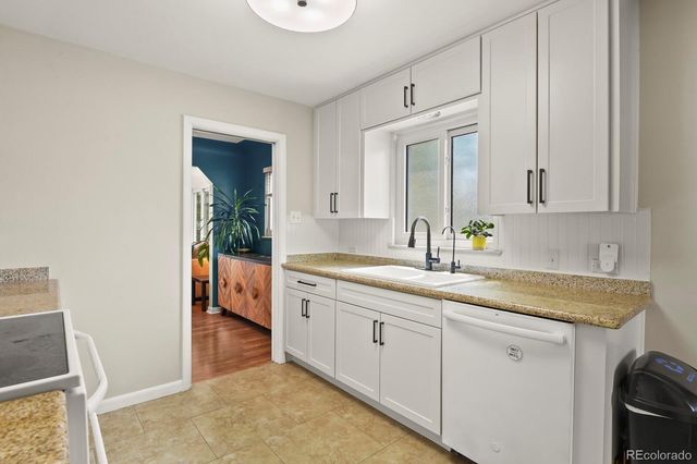 875 S Quivas Street, Denver, CO 80223