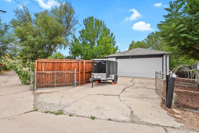 875 S Quivas Street, Denver, CO 80223