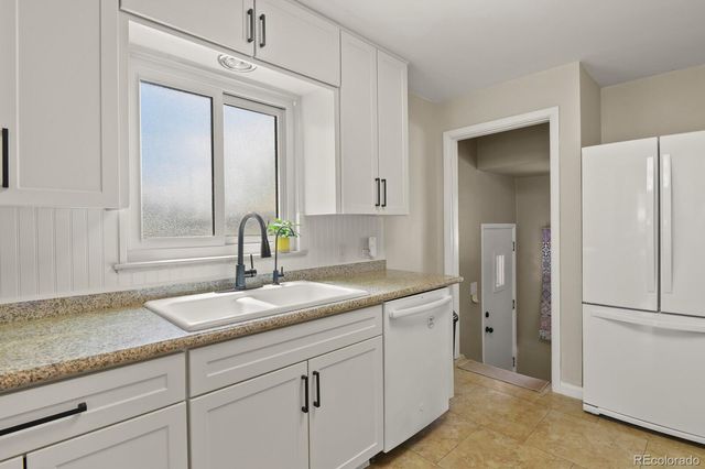 875 S Quivas Street, Denver, CO 80223