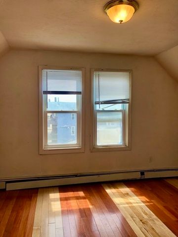 10 Underwood Park 10, Waltham, MA 02453