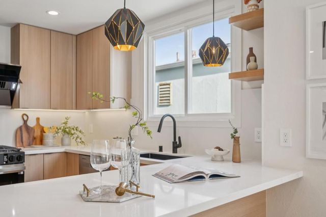 80 Highland Avenue, Daly City, CA 94015