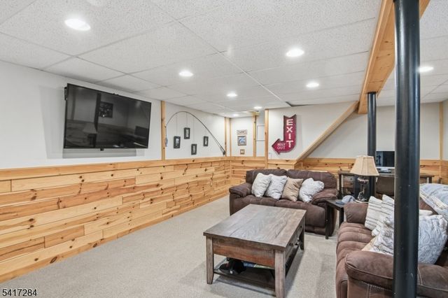 27 Heather Hills Dr, Jefferson Twp., NJ 07438