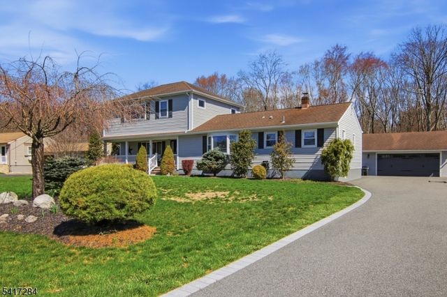 27 Heather Hills Dr, Jefferson Twp., NJ 07438