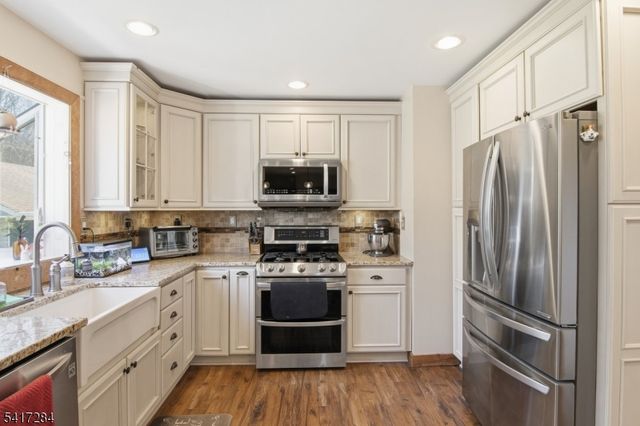 27 Heather Hills Dr, Jefferson Twp., NJ 07438