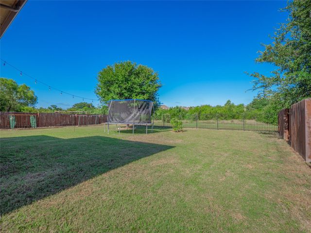 608 Cascada LN, Round Rock, TX 78681
