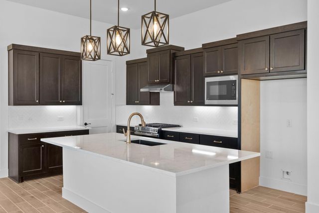 12019 Canal View Boulevard, Mont Belvieu, TX 77523