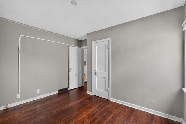 221 N Kellner Road, Columbus, OH 43209