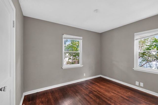 221 N Kellner Road, Columbus, OH 43209