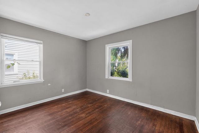 221 N Kellner Road, Columbus, OH 43209