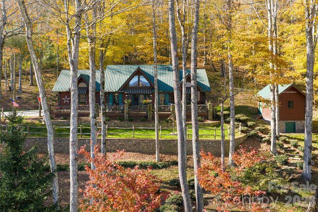 580 Flying Hawk Trail, Waynesville, NC 28786