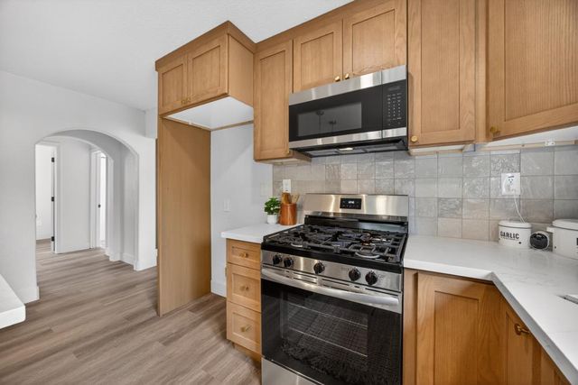 247 Cedar St, Roseville, CA 95678