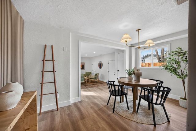 247 Cedar St, Roseville, CA 95678