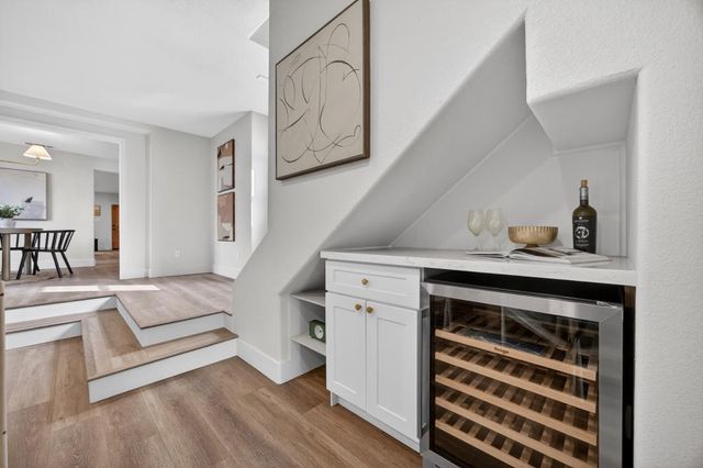 247 Cedar St, Roseville, CA 95678