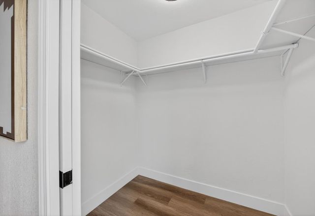 247 Cedar St, Roseville, CA 95678