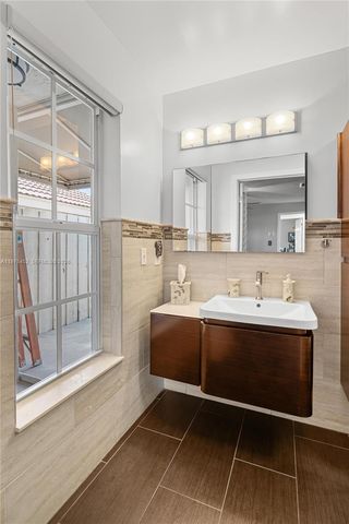 12755 SW 60th Ln, Miami, FL 33183