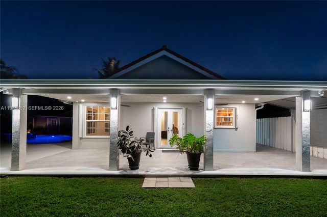 12755 SW 60th Ln, Miami, FL 33183