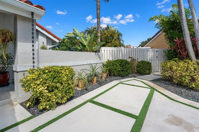 12755 SW 60th Ln, Miami, FL 33183