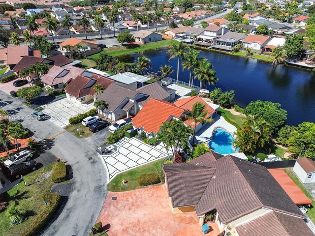 12755 SW 60th Ln, Miami, FL 33183