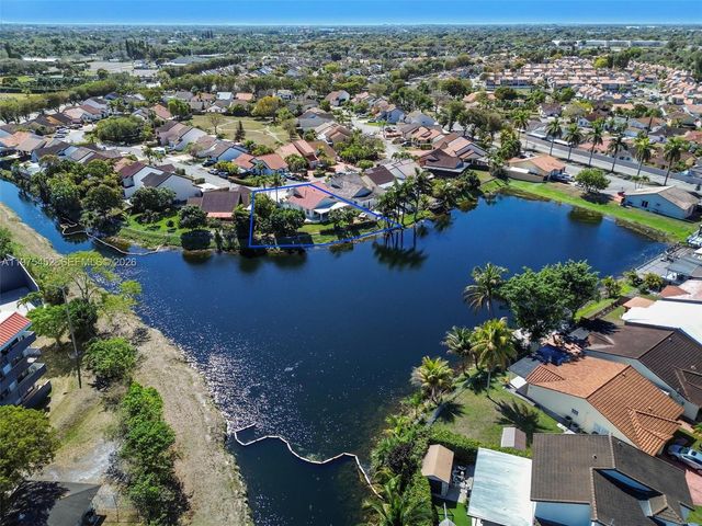 12755 SW 60th Ln, Miami, FL 33183