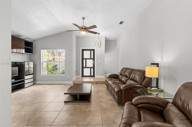 12755 SW 60th Ln, Miami, FL 33183